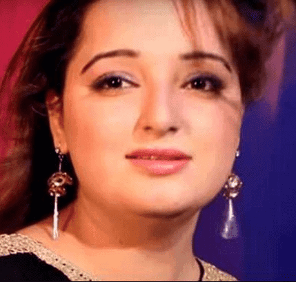 Pakistani singer and actress, Reshma shot dead by her husband 
